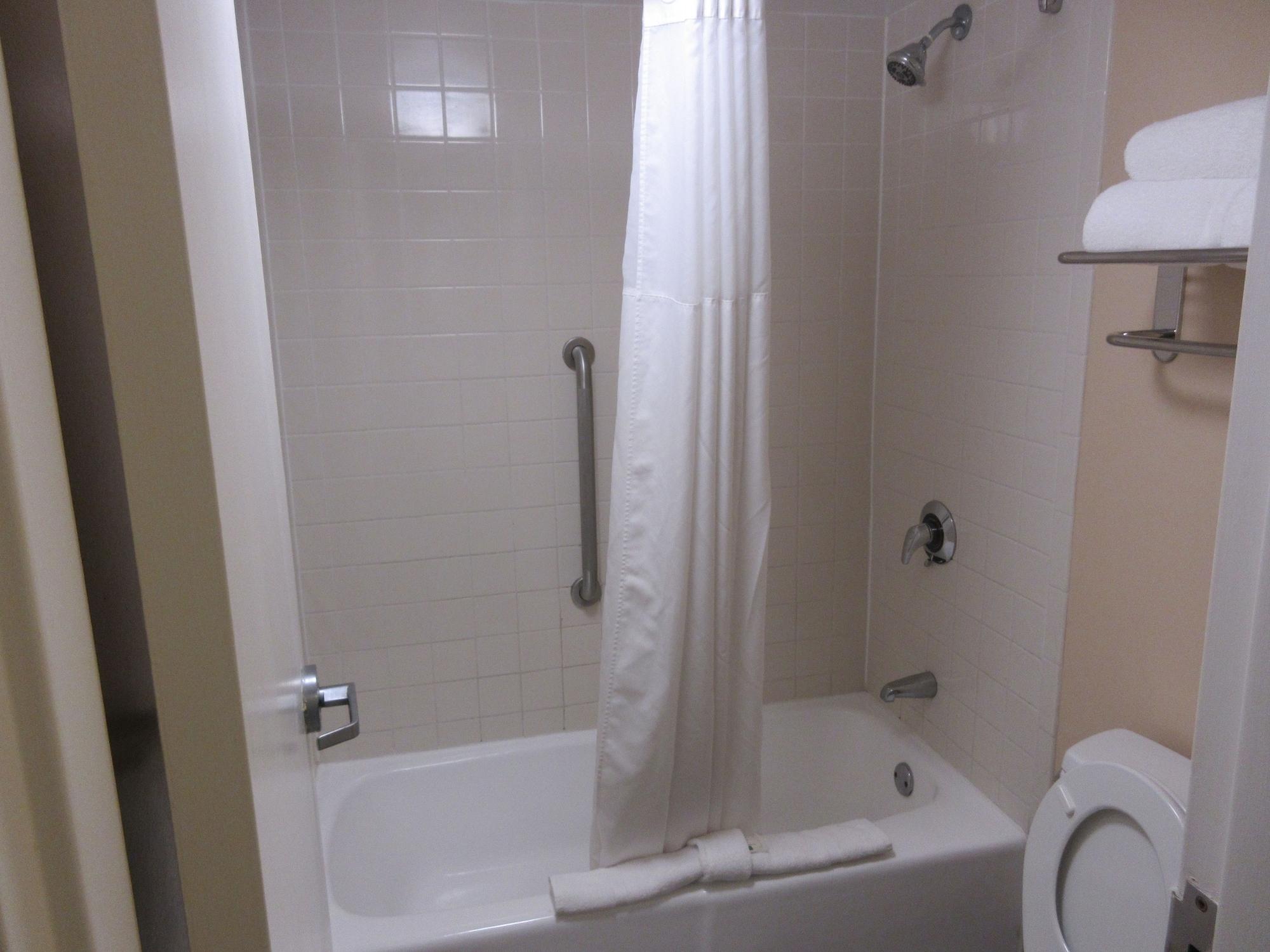 וסט פאלם ביץ' Quality Inn Palm Beach International Airport מראה חיצוני תמונה