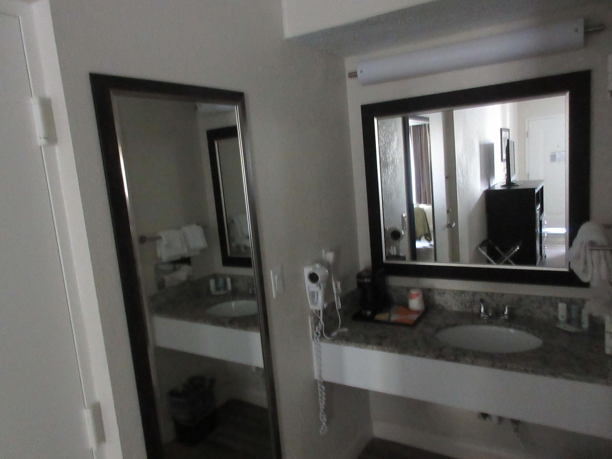 וסט פאלם ביץ' Quality Inn Palm Beach International Airport מראה חיצוני תמונה