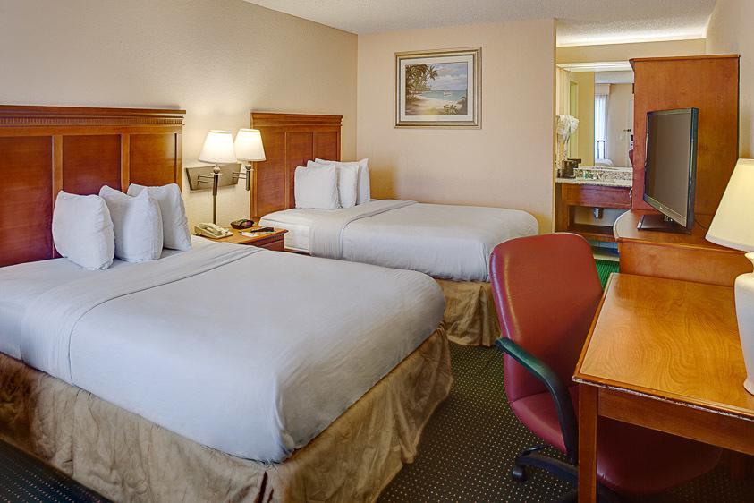 וסט פאלם ביץ' Quality Inn Palm Beach International Airport מראה חיצוני תמונה