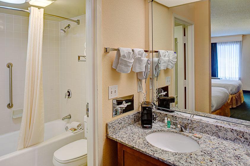 וסט פאלם ביץ' Quality Inn Palm Beach International Airport מראה חיצוני תמונה