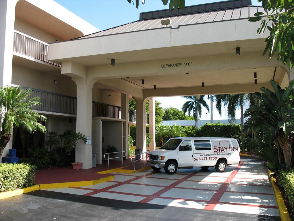 וסט פאלם ביץ' Quality Inn Palm Beach International Airport מראה חיצוני תמונה