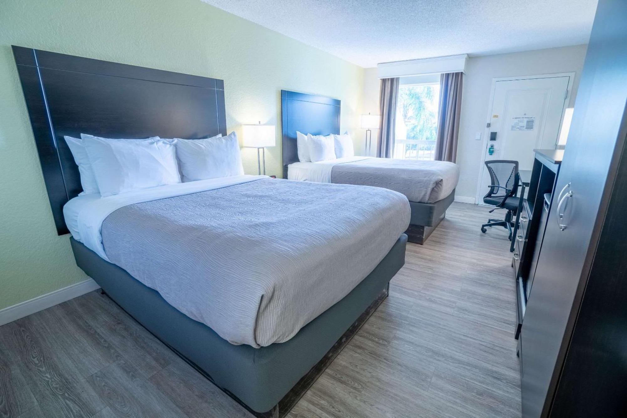 וסט פאלם ביץ' Quality Inn Palm Beach International Airport מראה חיצוני תמונה