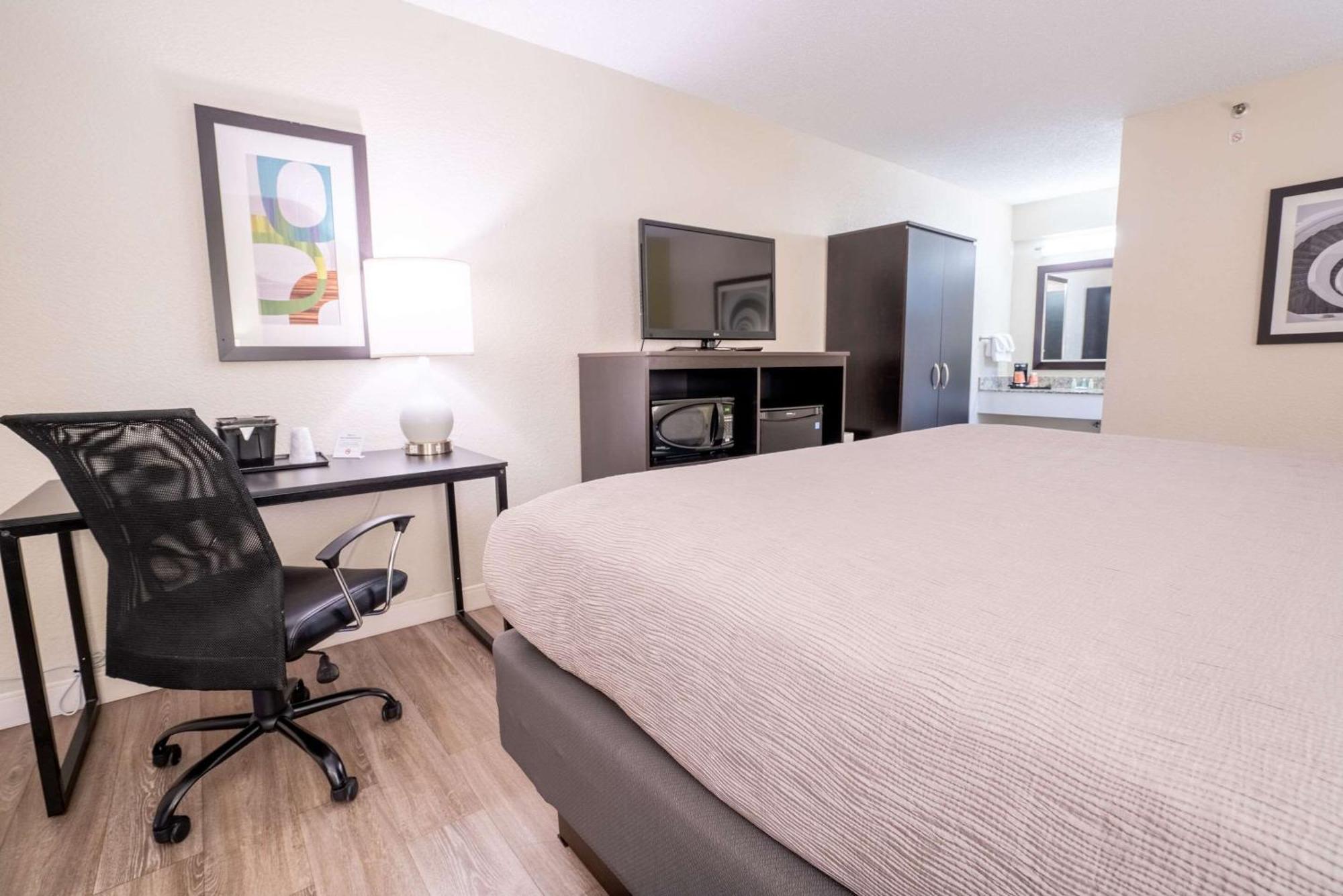 וסט פאלם ביץ' Quality Inn Palm Beach International Airport מראה חיצוני תמונה