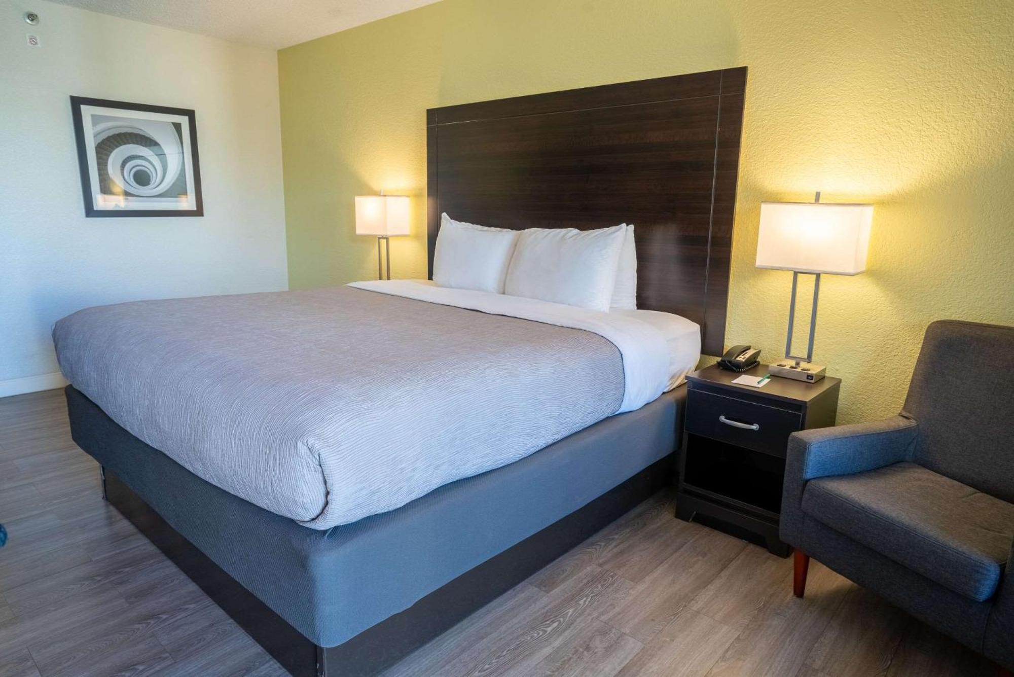 וסט פאלם ביץ' Quality Inn Palm Beach International Airport מראה חיצוני תמונה