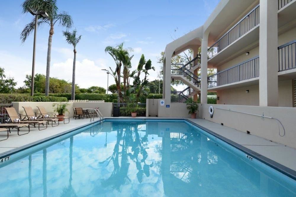 וסט פאלם ביץ' Quality Inn Palm Beach International Airport מראה חיצוני תמונה
