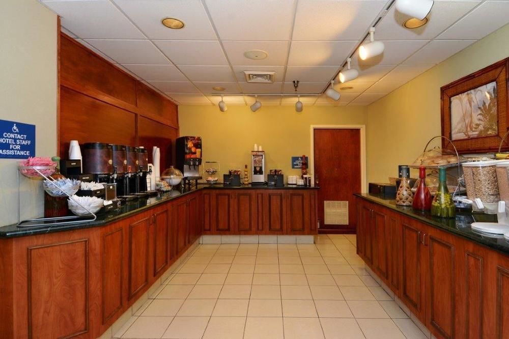 וסט פאלם ביץ' Quality Inn Palm Beach International Airport מראה חיצוני תמונה