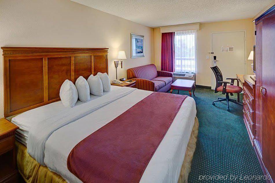 וסט פאלם ביץ' Quality Inn Palm Beach International Airport מראה חיצוני תמונה
