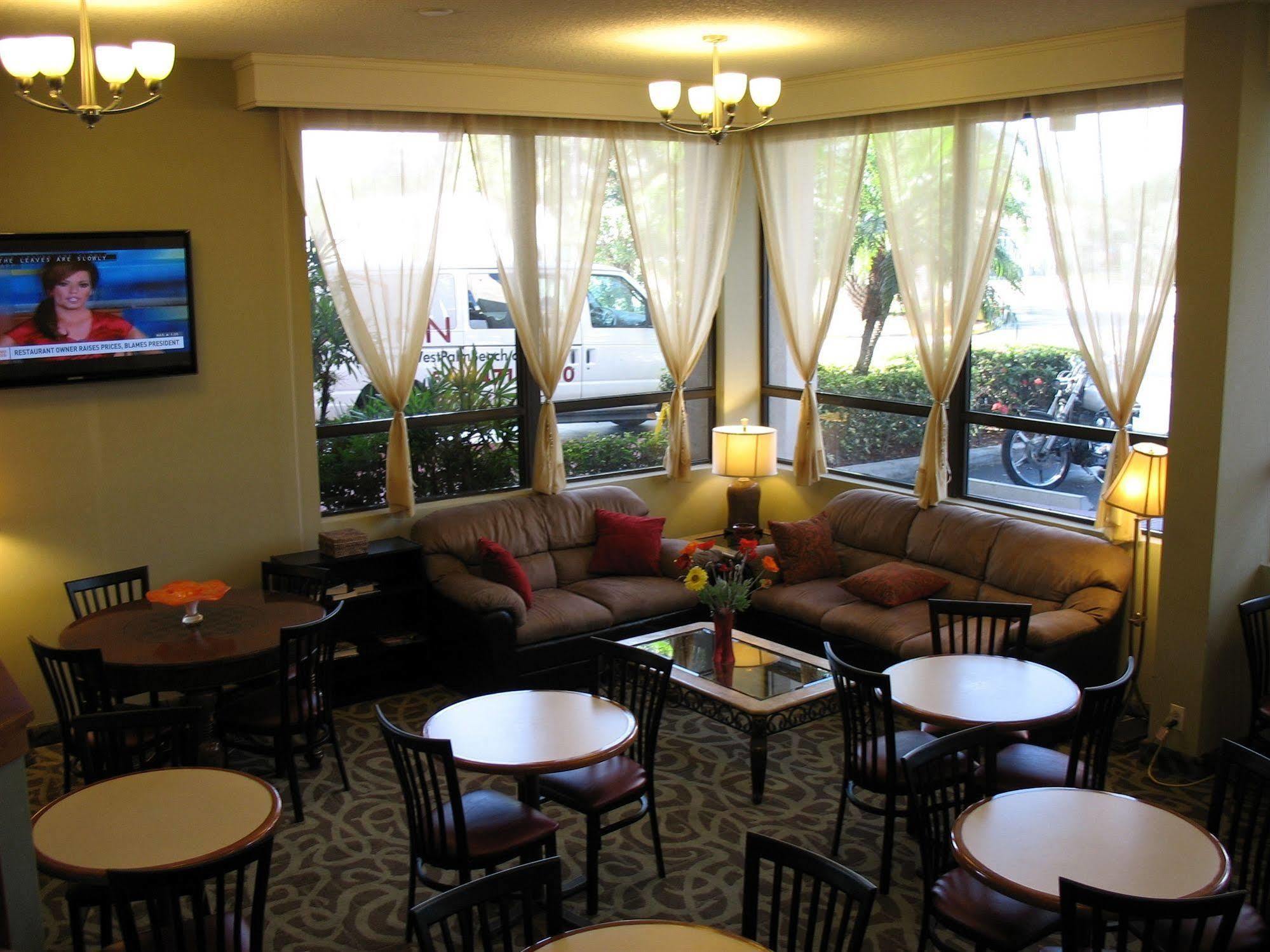 וסט פאלם ביץ' Quality Inn Palm Beach International Airport מראה חיצוני תמונה